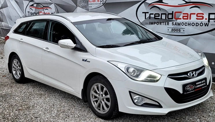 Hyundai i40 cena 38990 przebieg: 199000, rok produkcji 2011 z Wałbrzych małe 407